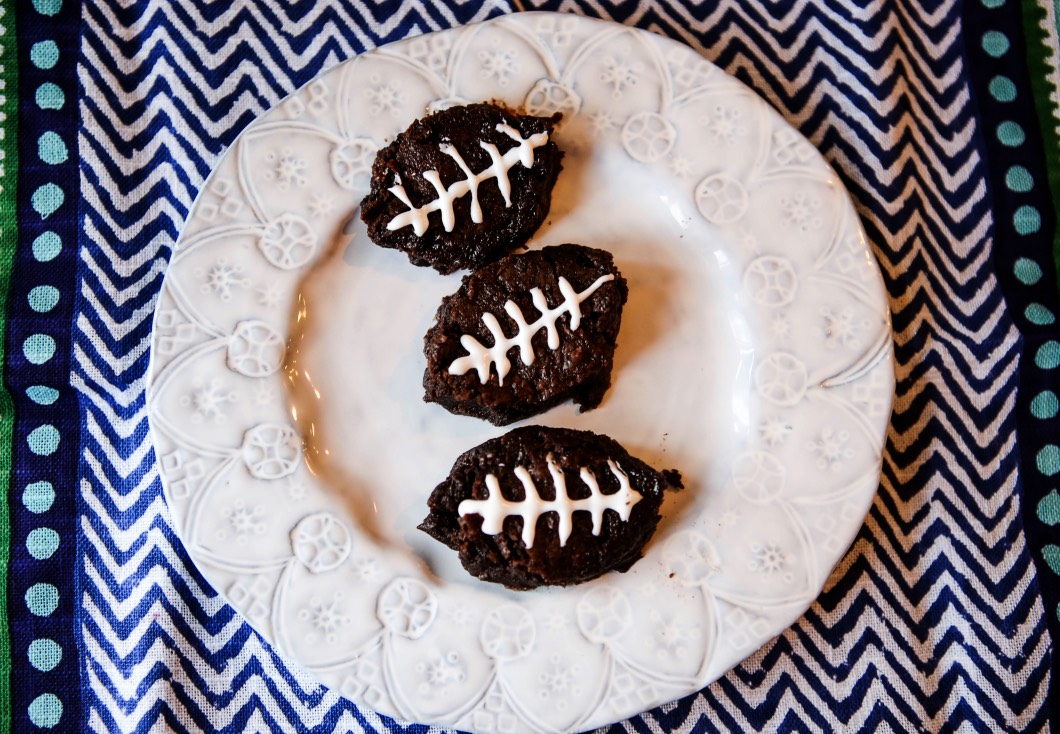 Football Brownies for Super Bowl