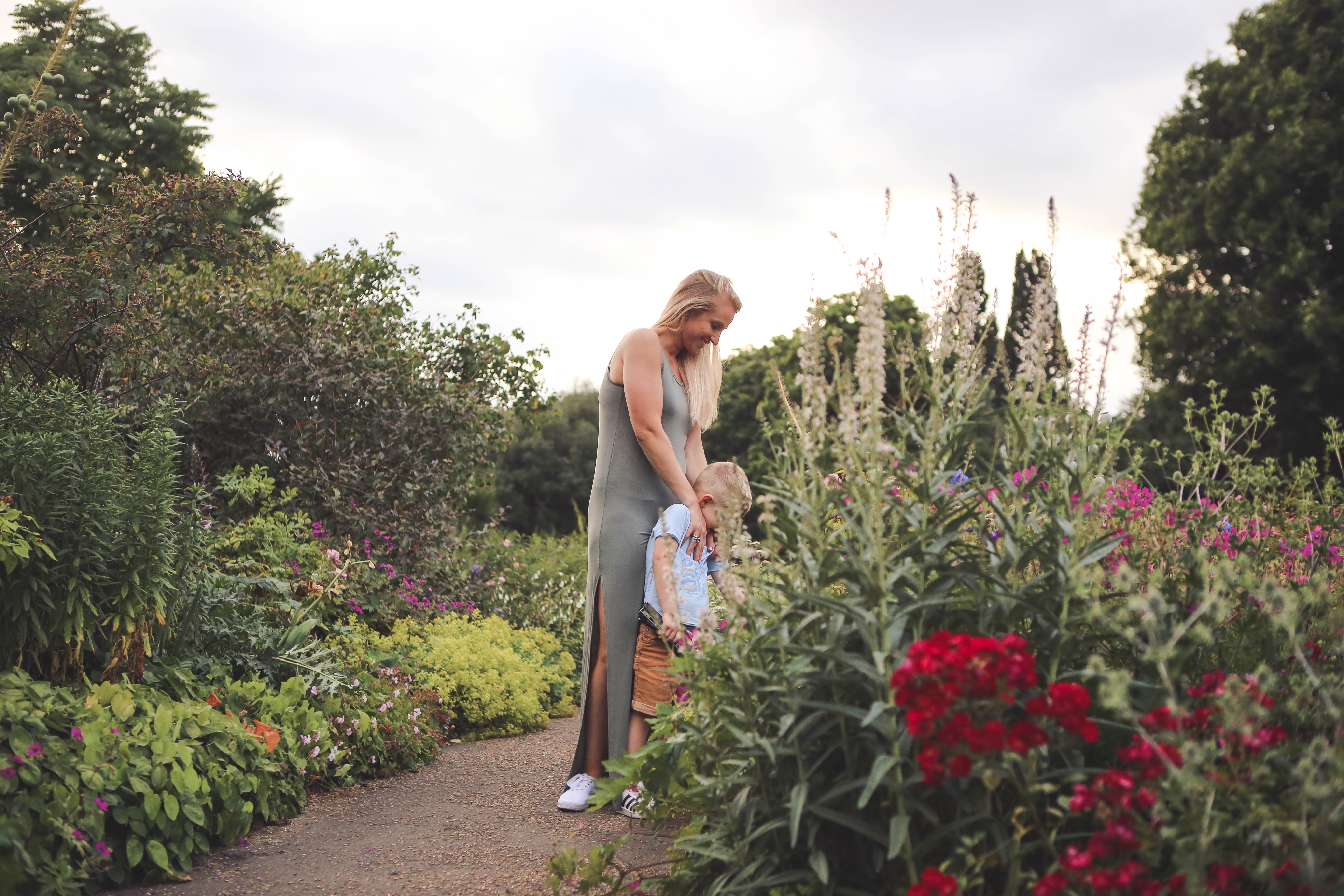 Traveling to London with Kids featuring the Grosvenor House Suites by Jumeirah by Atlanta blogger Jessica of Happily Hughes