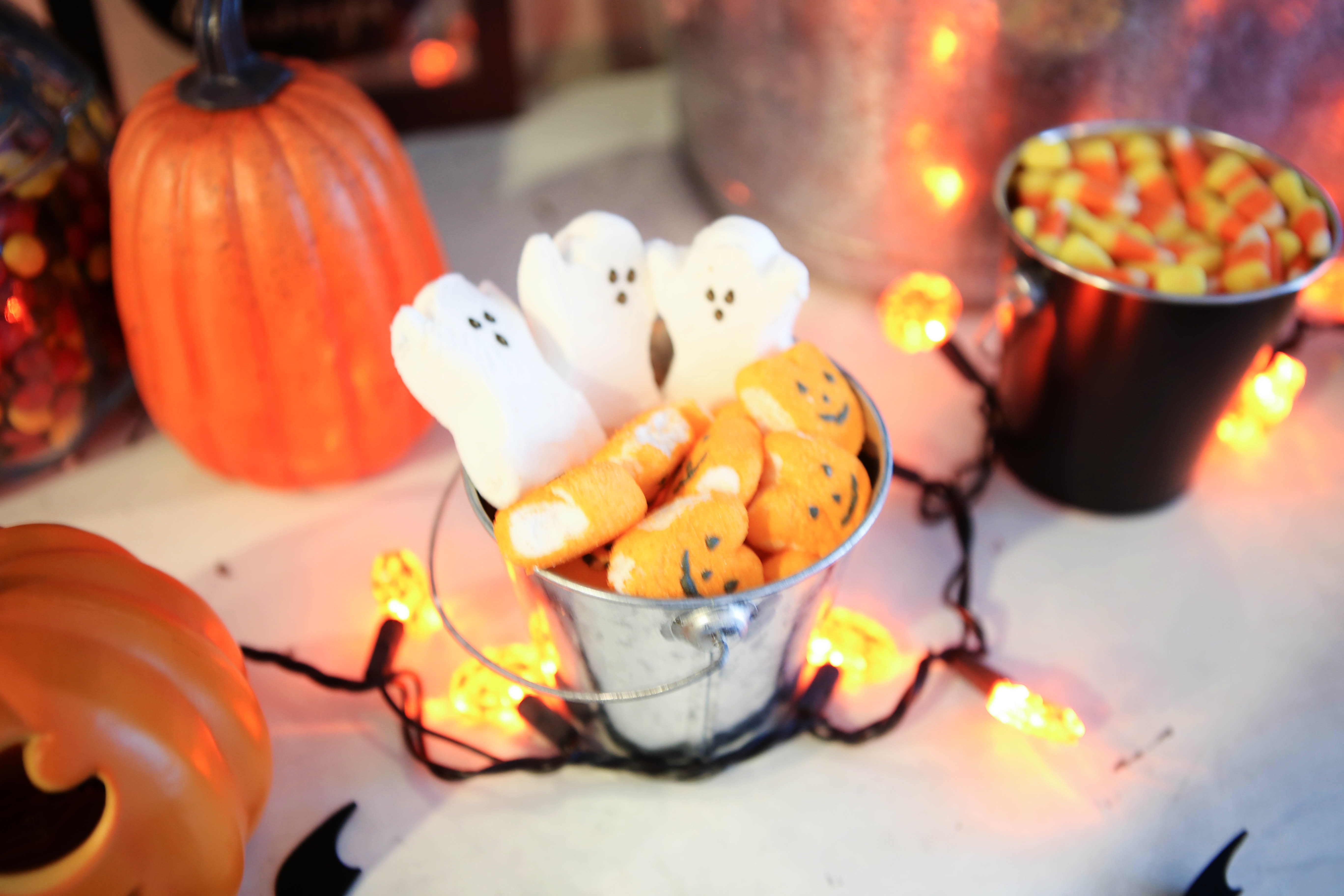 halloweenpeeps - Halloween Popcorn Bar by Atlanta lifestyle blogger Happily Hughes