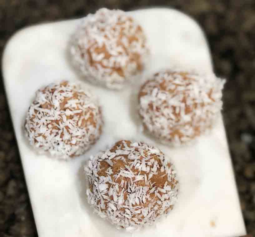 whole30 energy bites - Whole30 Snacks: Delicious Easy Energy Bites featured by top Atlanta fitness blog Happily Hughes