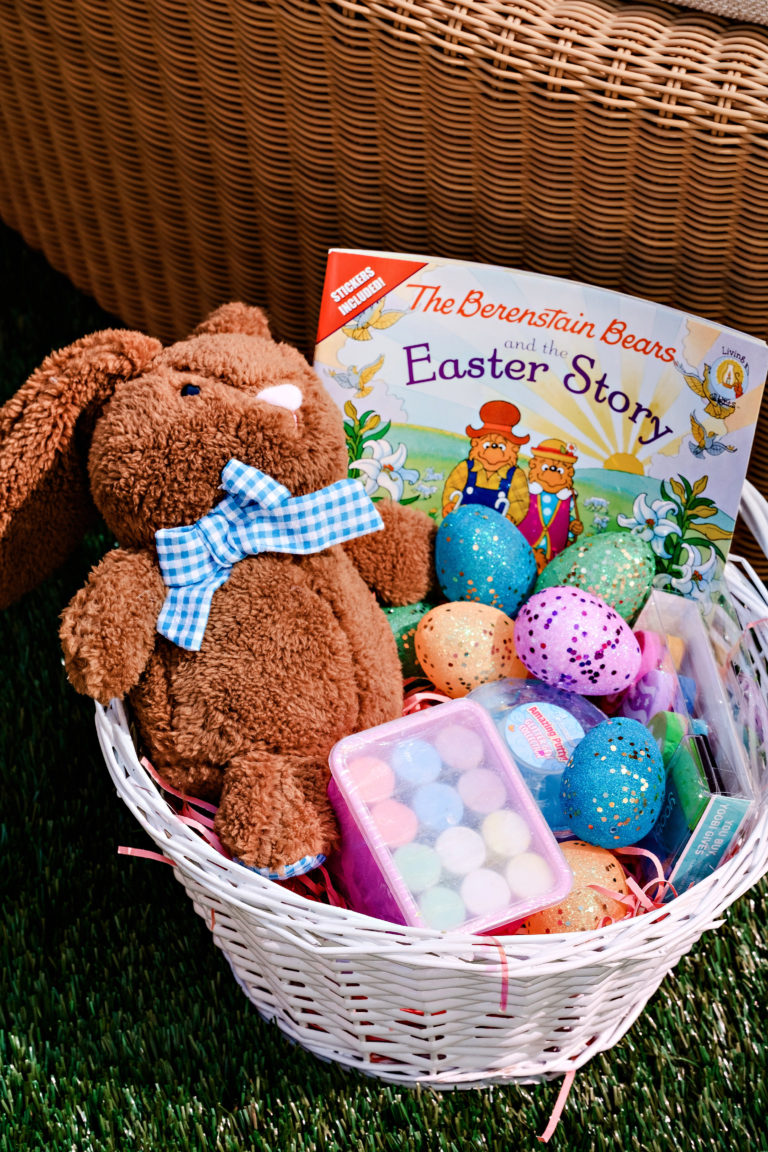 Free Stock Photo 7900 Easter Egg Basket freeimageslive