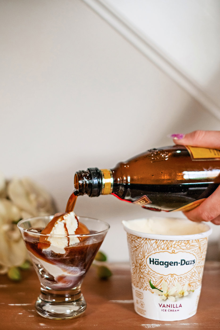  Häagen-Dazs | Coffee | Affogato Recipe featured by popular Atlanta life and style blogger Happily Hughes