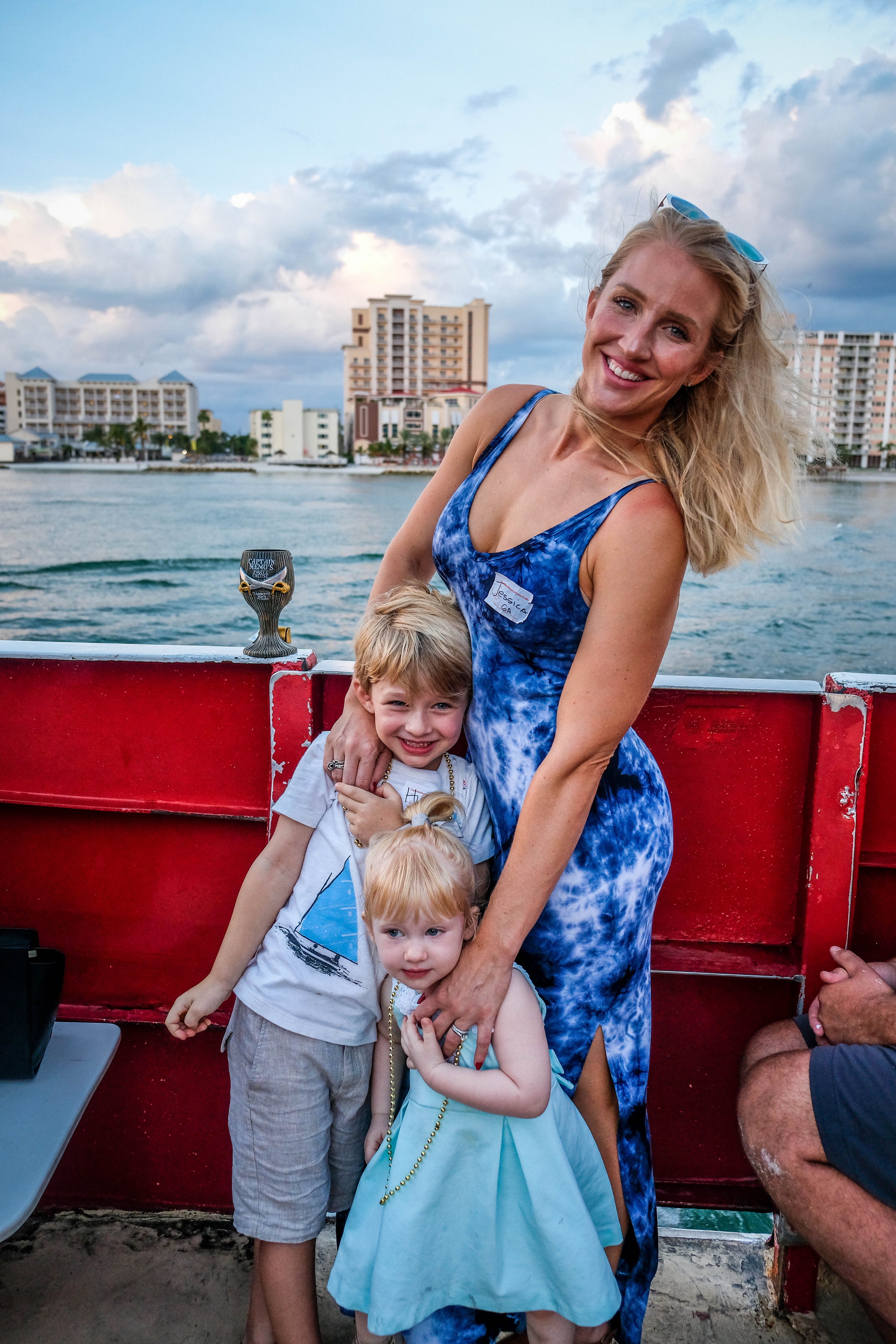 Are you talking a trip to Clearwater soon? Popular Atlanta Blogger Happily Hughes is sharing her top tips with her family guide to Clearwater. Click to see it here!