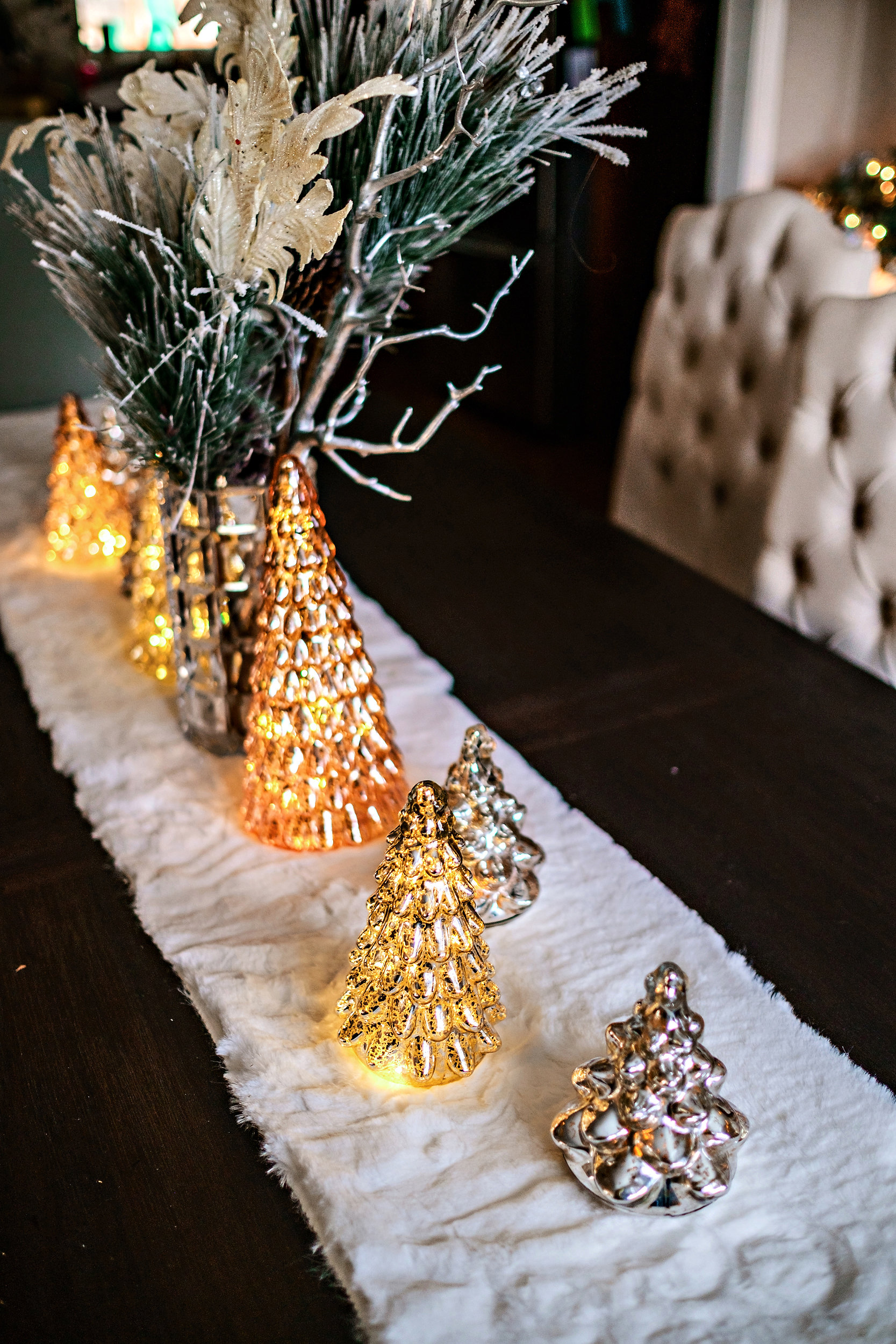 Looking for the best Christmas decor? Popular Atlanta Blogger Happily Hughes is sharing her favorite Christmas decor with Wayfair. Click to see it HERE!